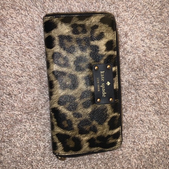 kate spade Handbags - Kate spade wallet used one time